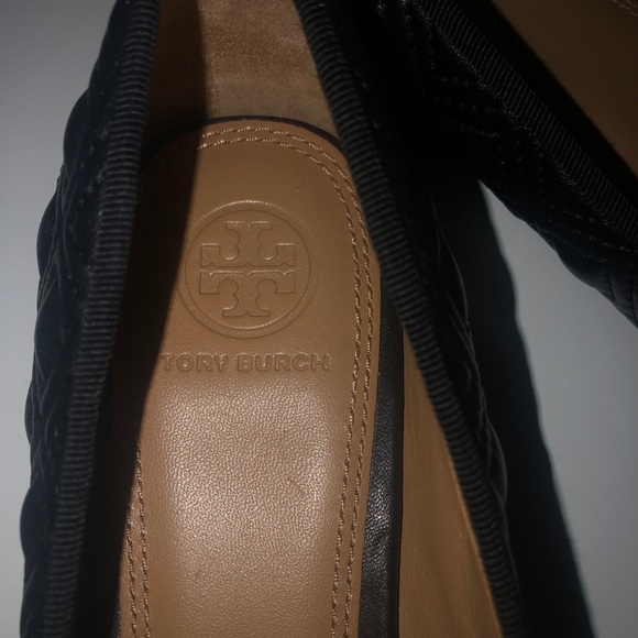 Tory Burch
Marion Quilted Leather Ballet Flat - Picture 5 of 6